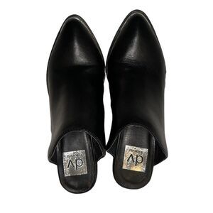 DOLCE VITA LEATHER UPPER BOOTIE THE TRELLY IN SIZE 6  wooden 3” heel NWT